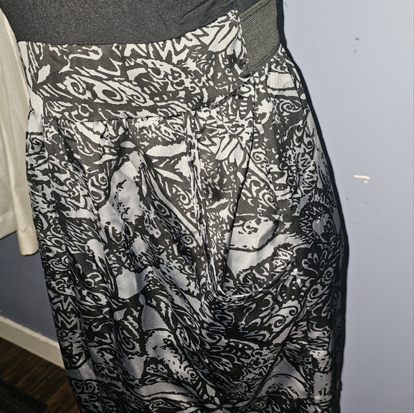 3/20.00. O'flux dress - Picture 2 of 7